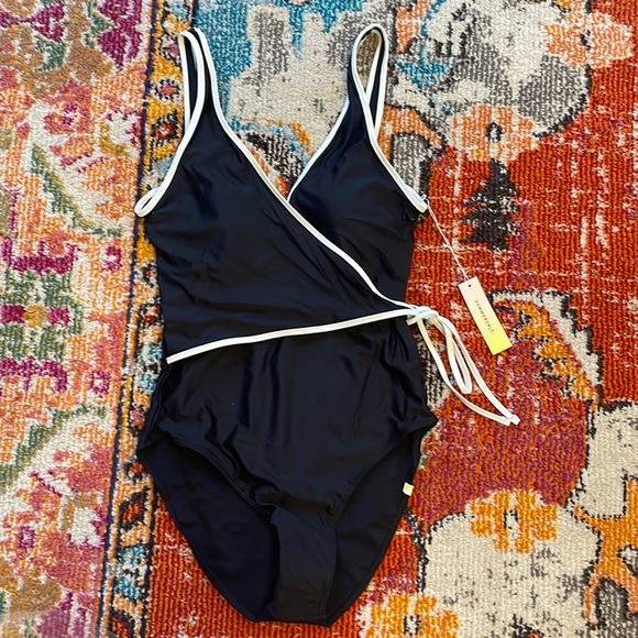 Summersalt “The Perfect Wrap One-Piece”, size 10. NWT - Picture 1 of 2